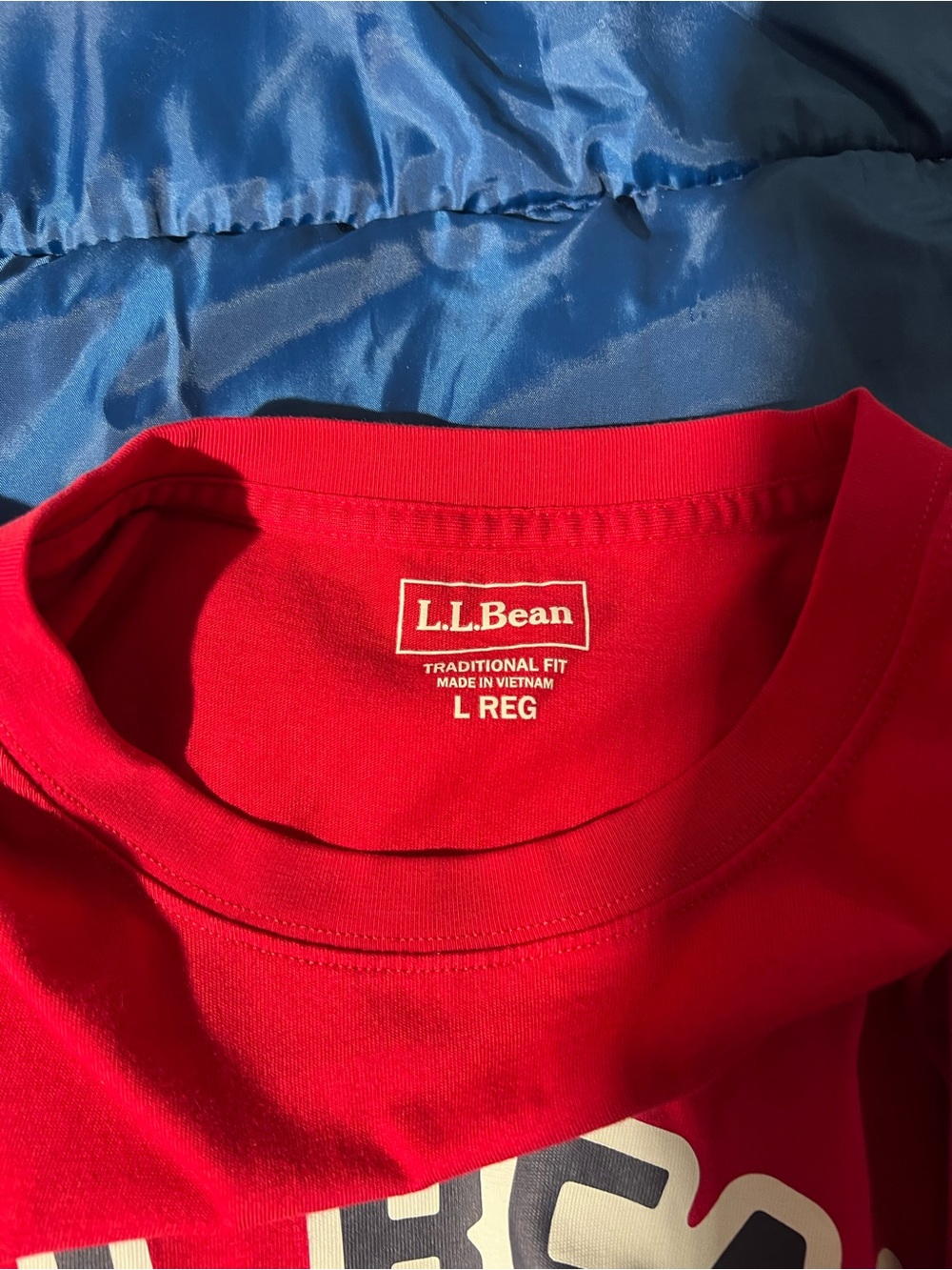 L.L. Bean Men's Large Bright Red Short Sleeve Crewneck Tee